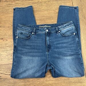 NWOT Women’s Tommy Bahama High Rise Ankle Skinny Jeans - 16/28 - Medium Wash